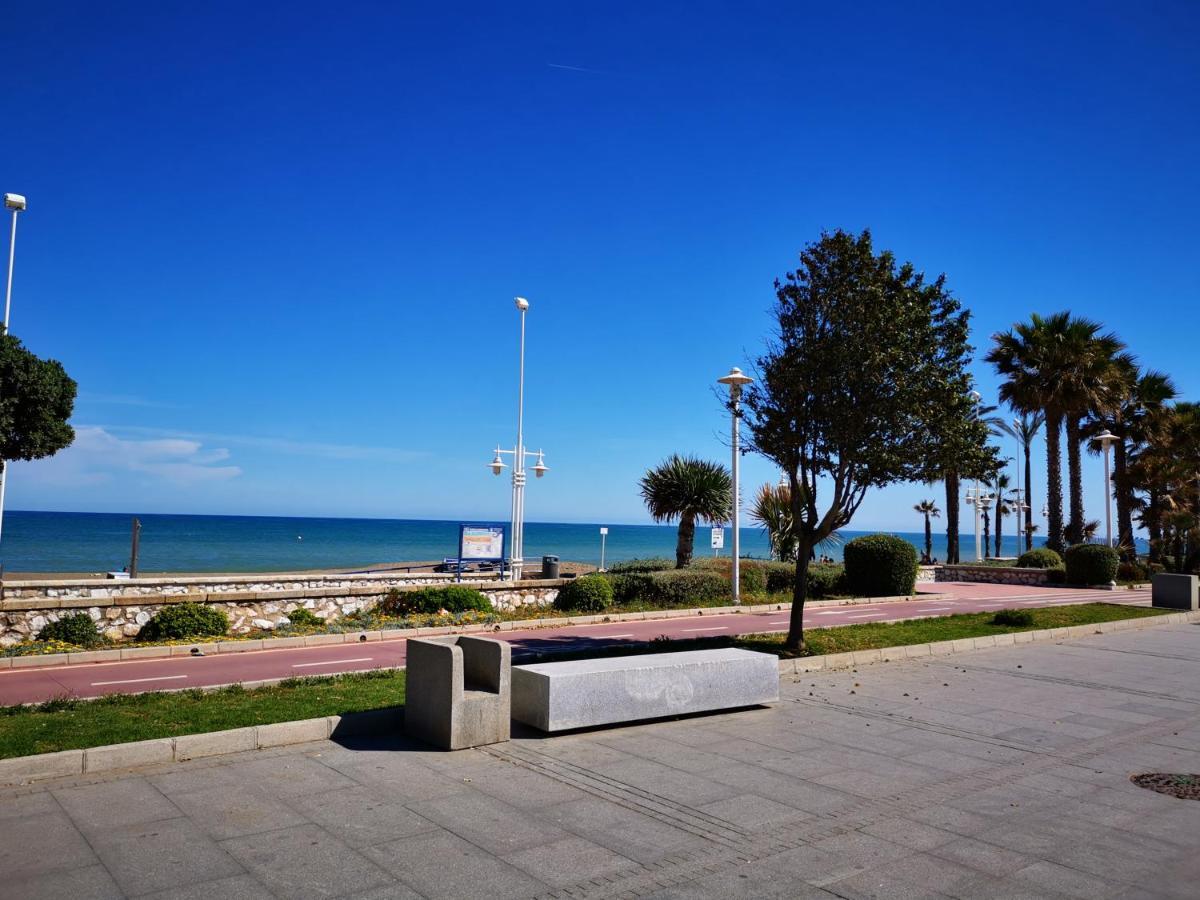 Sunnyspainholidays Apartments Malaga Exterior photo